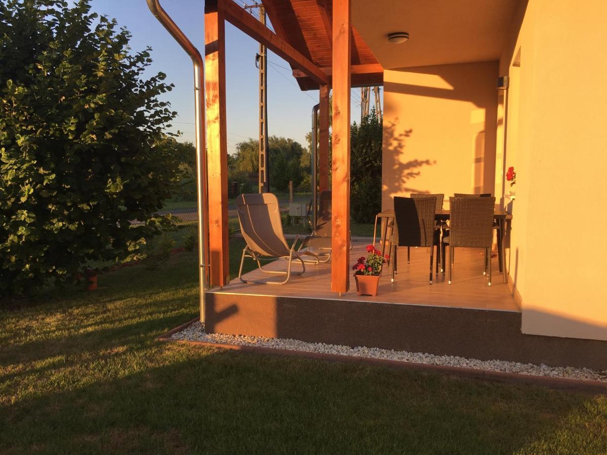 Vila Konrad Apartman Balatonmáriafürdő Exteriér fotografie