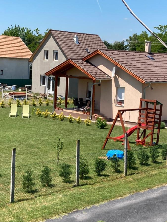 Vila Konrad Apartman Balatonmáriafürdő Exteriér fotografie