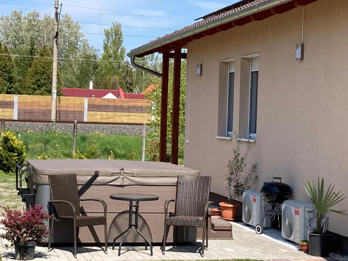 Vila Konrad Apartman Balatonmáriafürdő Exteriér fotografie