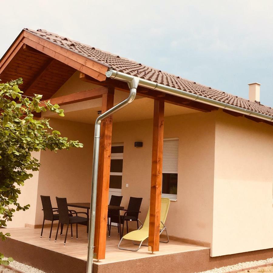 Vila Konrad Apartman Balatonmáriafürdő Exteriér fotografie