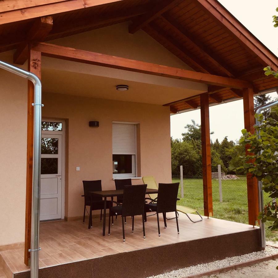 Vila Konrad Apartman Balatonmáriafürdő Exteriér fotografie
